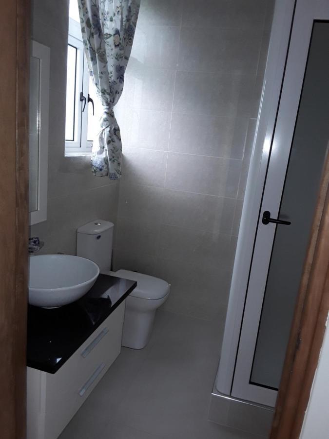 Maison Cattleya Selfcatering Apartment อองซ์รอแยล ภายนอก รูปภาพ